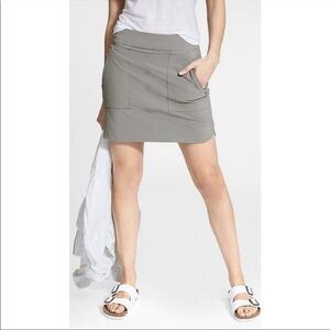 Athleta Chelsea Cargo Skort Mesh Womens Size 2